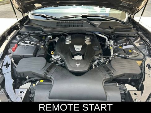 Used 2014 Maserati Ghibli RWD image 14