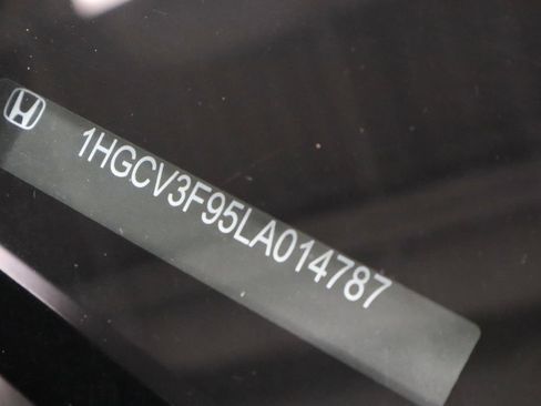 Used 2020 Honda Accord Touring image 34