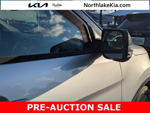 Used 2014 Ford Explorer XLT w/ Equipment Group 202A image 20