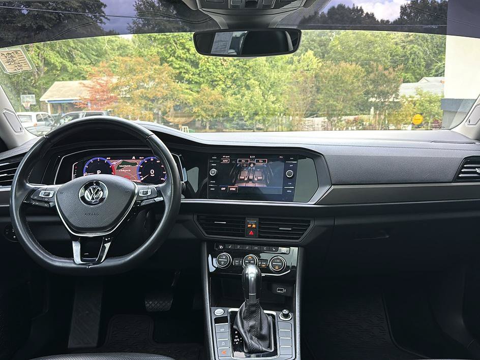 Used 2019 Volkswagen Jetta SEL Premium FWD image 11