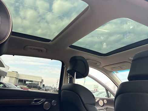 Used 2024 Genesis GV80 3.5T w/ Advanced Package image 22