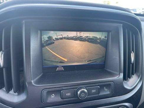 Used 2020 Chevrolet Colorado W/T w/ WT Convenience Package RWD image 12