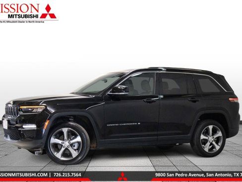 Used 2023 Jeep Grand Cherokee Limited image 1