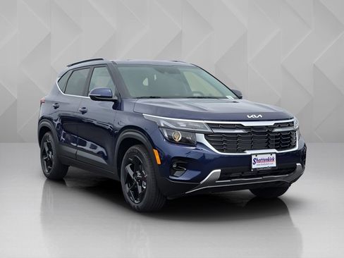 New 2026 Kia Seltos EX w/ EX Sunroof Package image 2