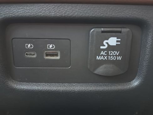 Certified 2023 Nissan Pathfinder Platinum w/ Lighting Package (N93) AWD/4WD image 18