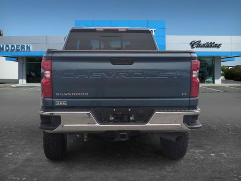 Used 2025 Chevrolet Silverado 2500 LT AWD/4WD image 4