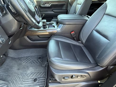 Used 2024 Chevrolet Silverado 1500 LT Trail Boss w/ LT Trail Boss Premium Package AWD/4WD image 20