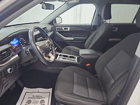 Used 2022 Ford Explorer XLT w/ Class IV Trailer Tow Package AWD/4WD image 39