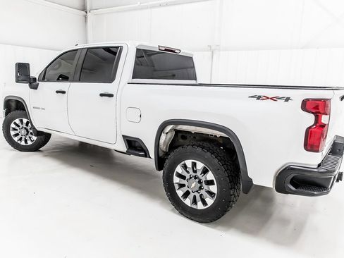 Used 2024 Chevrolet Silverado 2500 Custom w/ Custom Value Package AWD/4WD image 4