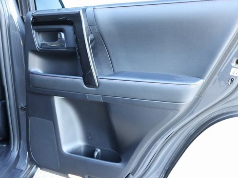 Used 2024 Toyota 4Runner TRD Off-Road image 12