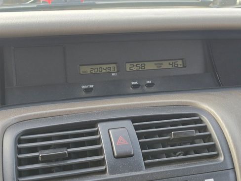 Used 2000 Toyota Avalon XLS image 21