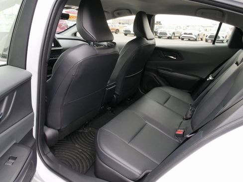 Used 2025 Toyota Prius XLE image 15