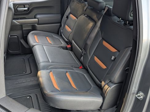 Used 2021 GMC Sierra 1500 AT4 w/ AT4 Premium Package image 18