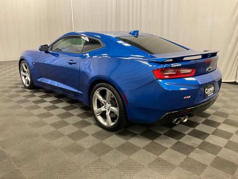 Used 2018 Chevrolet Camaro SS RWD image 4
