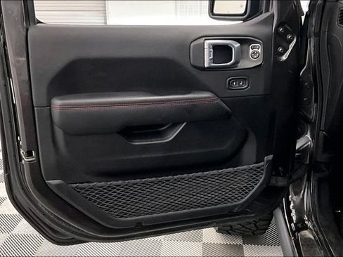 Used 2021 Jeep Wrangler Unlimited Rubicon w/ LED Lighting Group AWD/4WD image 19
