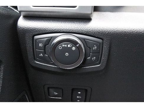 Certified 2019 Ford F250 Platinum w/ Platinum Ultimate Package AWD/4WD image 21