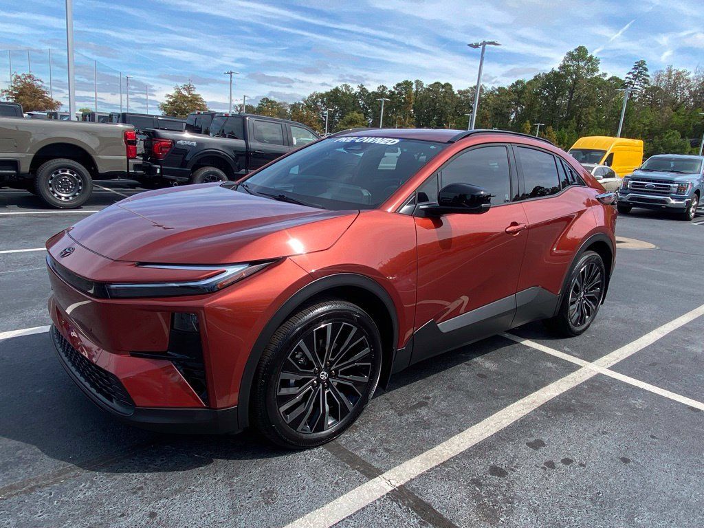 Used 2026 Toyota C-HR w/ Cold Weather Package AWD/4WD image 3