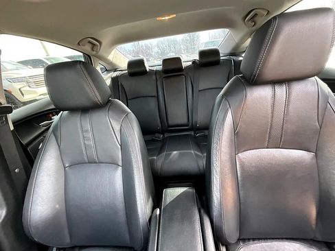 Used 2017 Honda Civic Touring image 32