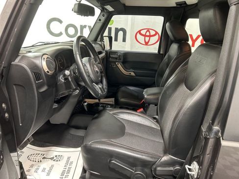 Used 2017 Jeep Wrangler 75th Anniversary image 21