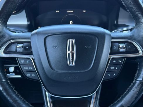 Used 2023 Lincoln Nautilus AWD w/ Premium Package image 23