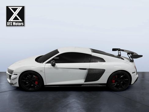 Used 2021 Audi R8 V10 RWD image 2
