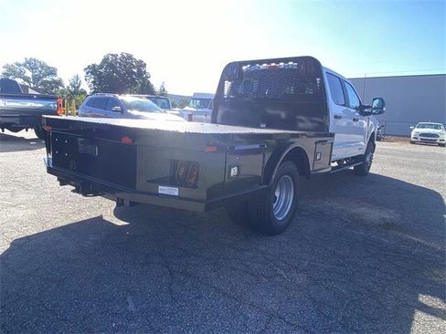 New 2026 Ford F350 XL w/ XL Chrome Package image 23