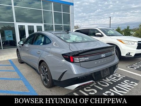 Used 2024 Hyundai Sonata SEL AWD/4WD image 3