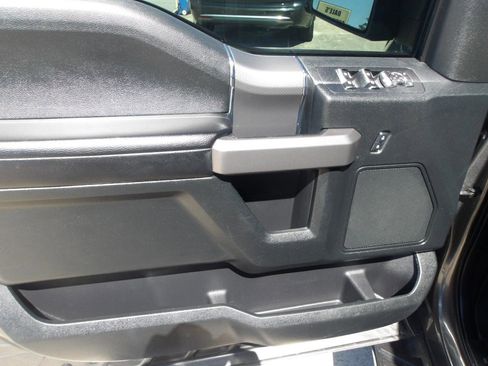 Used 2016 Ford F150 XLT w/ Equipment Group 302A Luxury image 18