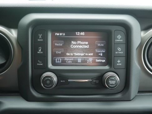Used 2018 Jeep Wrangler Unlimited Sport S AWD/4WD image 5
