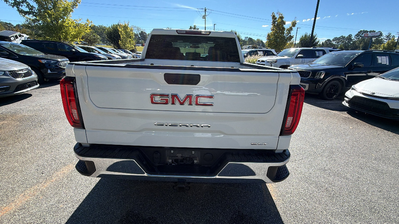 Used 2025 GMC Sierra 1500 SLT AWD/4WD image 9