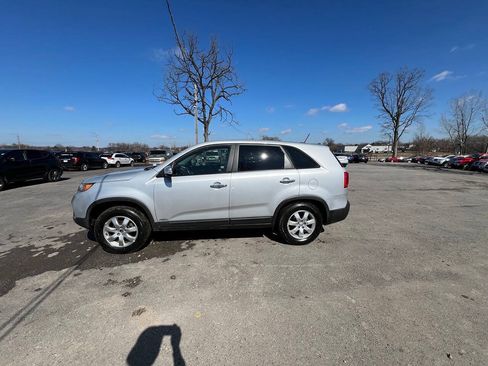 Used 2012 Kia Sorento LX AWD/4WD image 4