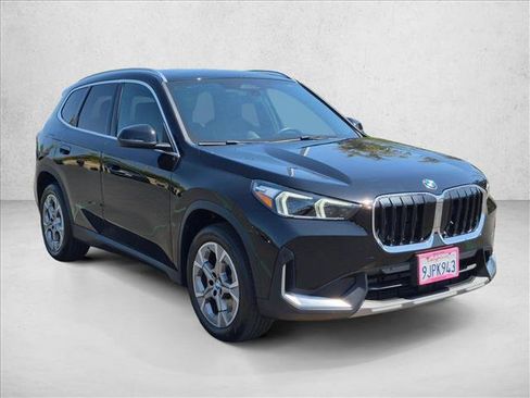 Used 2023 BMW X1 xDrive28i w/ Convenience Package AWD/4WD image 3