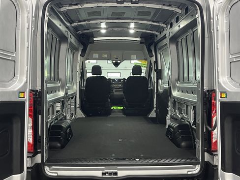 Used 2024 Ford Transit 250 148 Medium Roof RWD image 5