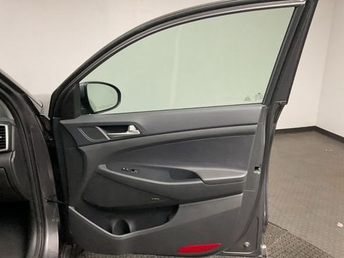 Used 2020 Hyundai Tucson Limited image 27