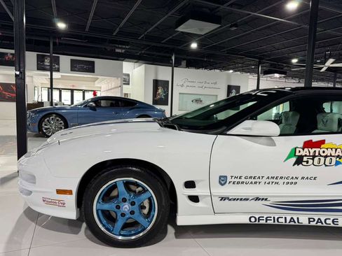 Used 1999 Pontiac Firebird Formula image 56