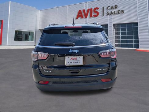 Used 2025 Jeep Compass Limited image 9