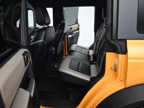 Used 2022 Ford Bronco Wildtrak image 19