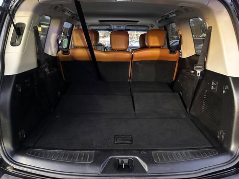 Used 2016 INFINITI QX80 4WD w/ Signature Edition Package image 28
