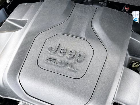 Used 2024 Jeep Grand Cherokee L Overland w/ Luxury Tech Group IV image 31