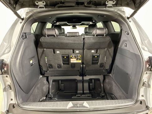 Certified 2023 Toyota Sienna XLE Woodland Edition AWD/4WD image 29