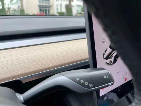 Used 2023 Tesla Model 3 Standard Range RWD image 37