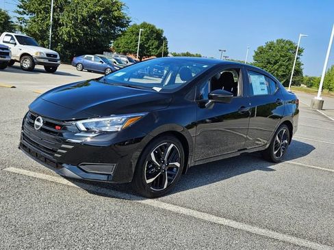 Used 2025 Nissan Versa SR w/ Trunk Package FWD image 3