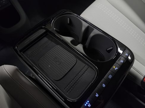 New 2026 Hyundai Ioniq 5 Limited image 9