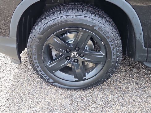 Certified 2022 Honda Ridgeline Black Edition image 7