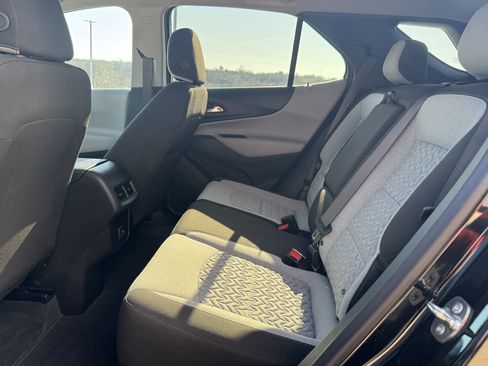 Used 2024 Chevrolet Equinox LS w/ LS Convenience Package image 7
