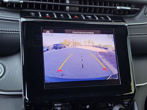 New 2025 Jeep Grand Cherokee L Altitude AWD/4WD image 16