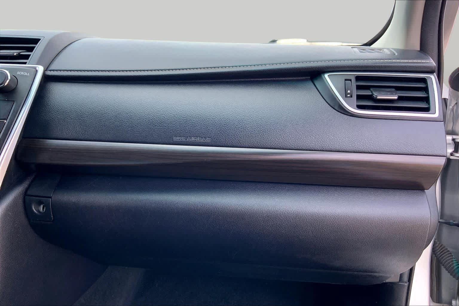 Used 2015 Toyota Camry LE FWD image 18