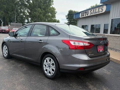 Used 2012 Ford Focus SE FWD image 3