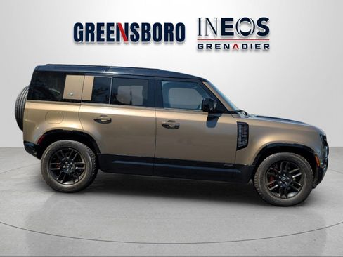 Used 2020 Land Rover Defender 110 X AWD/4WD image 6