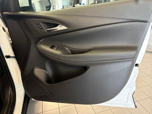 Used 2025 Buick Encore GX Preferred w/ Comfort Package FWD image 30